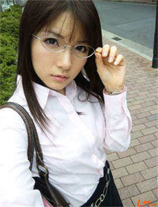 庄园主的4个女儿-真人打扑克牌网站
