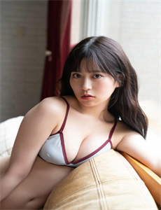 在线高清无码欧美久章草-丝袜美女广场舞